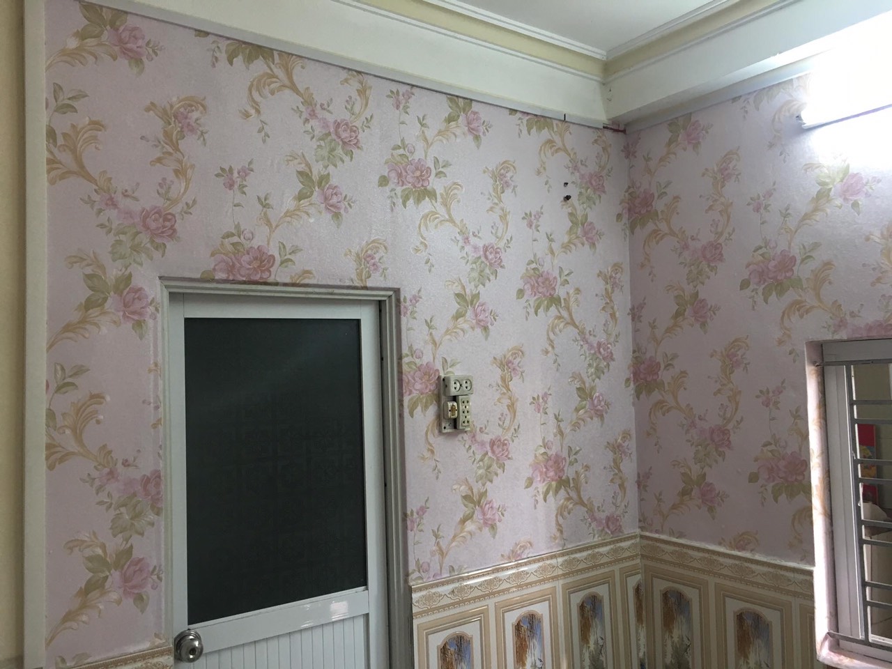 GIẤY DÁN TƯỜNG