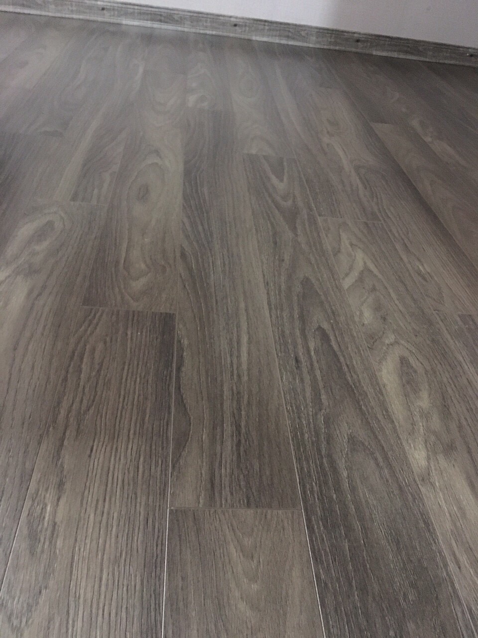 Sàn gỗ LACCA 624  (8mm)