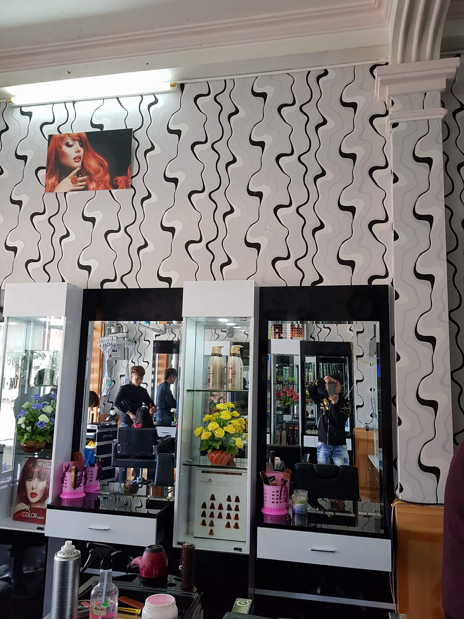 GIẤY DÁN TƯỜNG