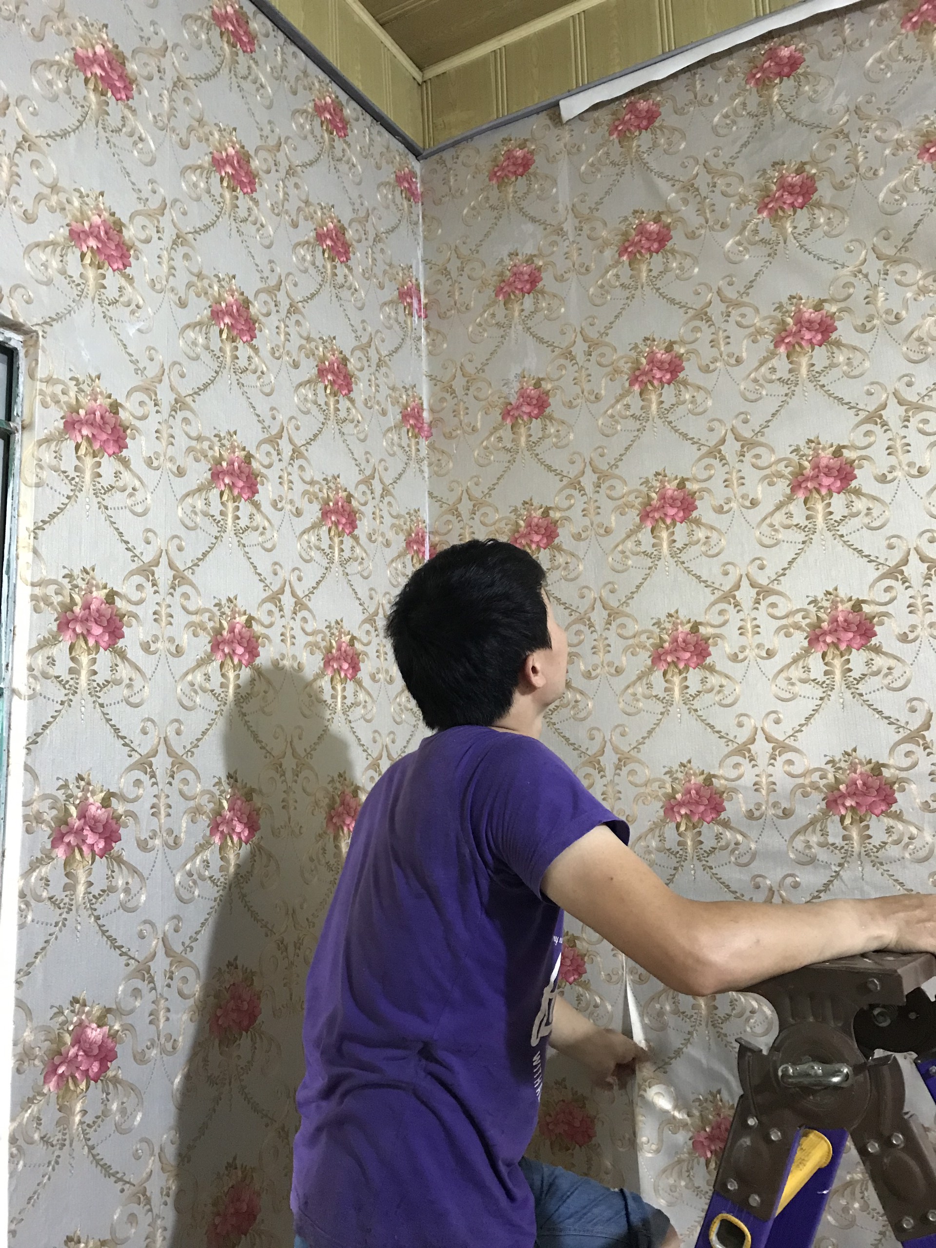 GIẤY DÁN TƯỜNG
