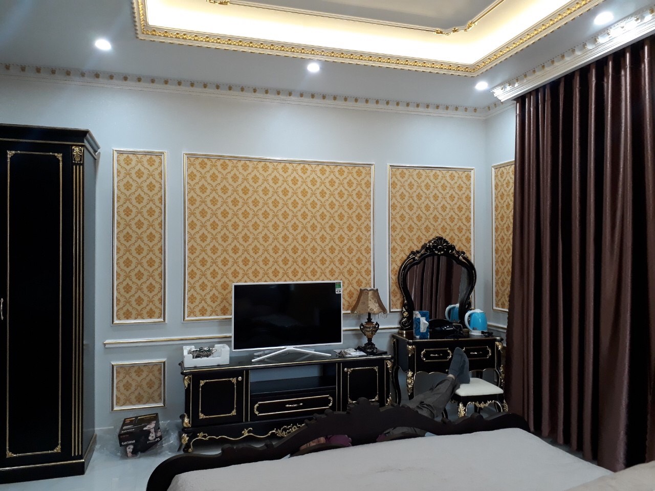 GIẤY DÁN TƯỜNG