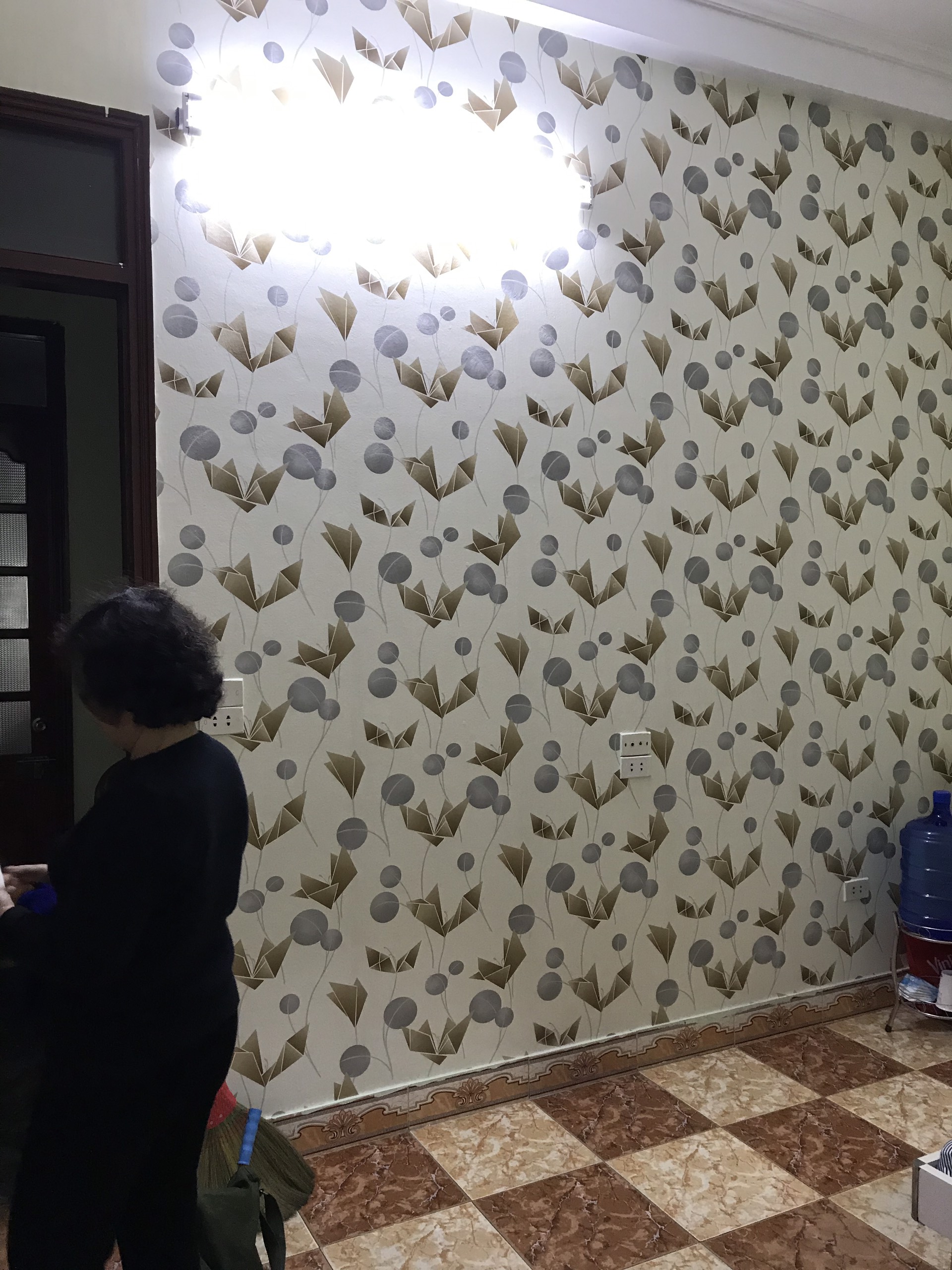 GIẤY DÁN TƯỜNG